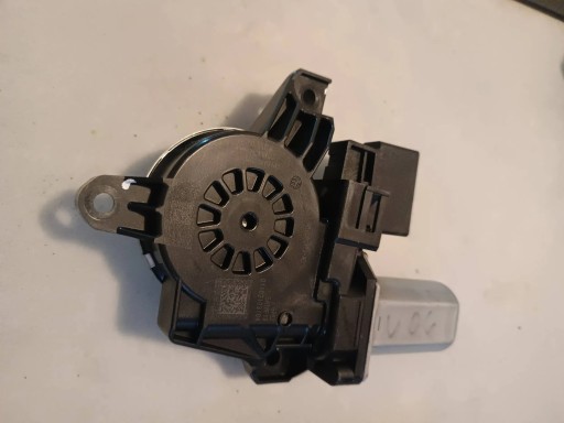 5A18F13 - Bmw 2 active tourer u06 мотор стеклоподъемника