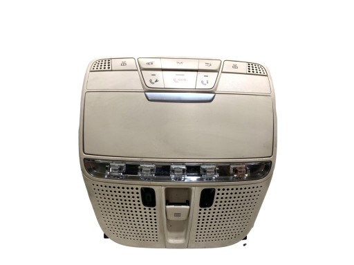 A0009060704 - MERCEDES W205 лампа потолка 0009060704