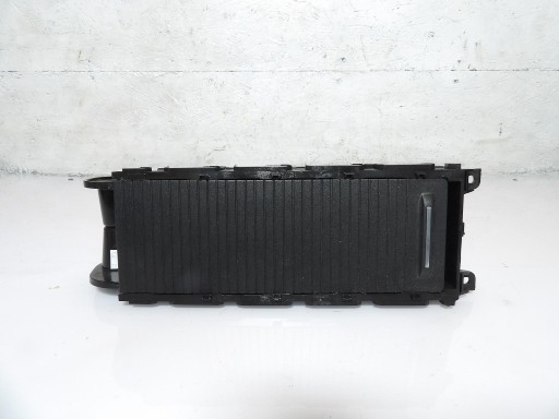 FORD FOCUS MK4 pretinac suvozača TUNELU JX7B-A13560-A