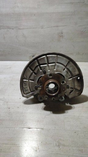 Alfa Romeo Stelvio 2021 rear part side right of the pivot wheels of the rear