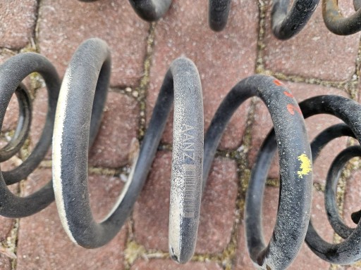 spring springs rear part rear. AANZ - Cena za komplet Opel Zafira C