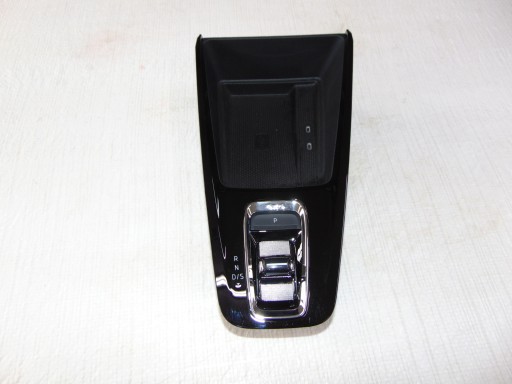 4X4 24R - Skoda octavia iv рама важеля кпп 4х4 usb зарядка 5e4713203bm 24р