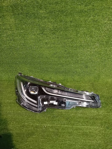 REFLEKTOR right front TOYOTA COROLLA E21 HB KOMBI FULL LED lens NR.931