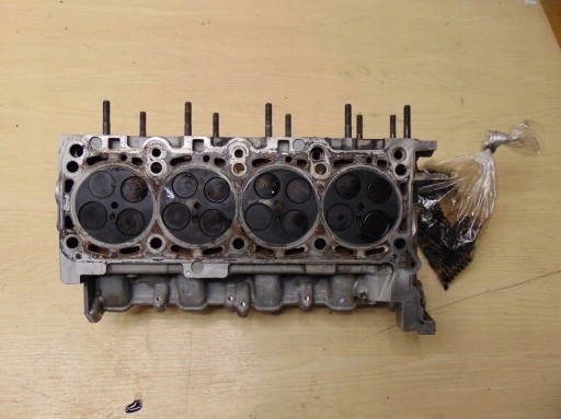 ГОЛОВКА ДВИГУНА ЛІВА AUDI Q7 4.2TDI BTR