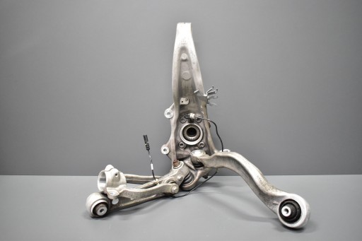 6884385 - Bmw 8 g14 g15 левый рычаг поворотного кулака 4x4