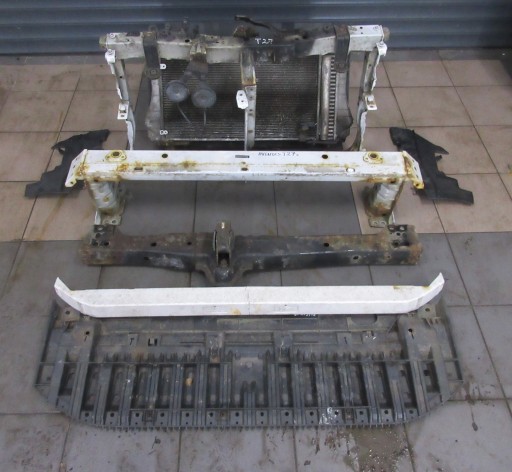 ПЕРЕДНИЙ РЕМЕНЬ РАДИАТОРА БАЛКА AVENSIS T27 2.0 D 040