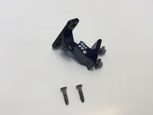 MERCEDES GLC X253 передняя верхняя правая дверная петля