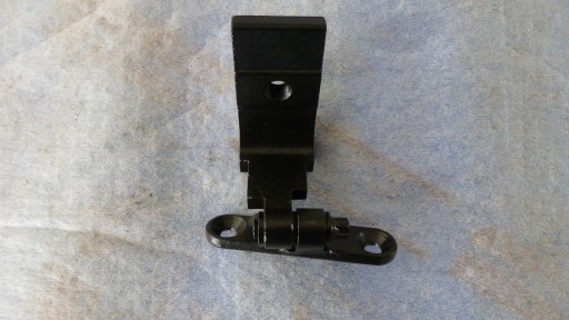 BMW F06 F10 F11 петля двері ліва задня нижня 7259597