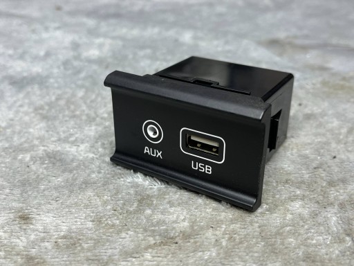 adapter AUX USB ZAPALNICZKI bundle 96120-G5100 KIA NIRO !J