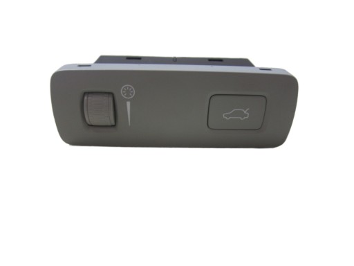 VOLVO XC60 II XC 60 button of the opening bonnet boot 31481439 18R