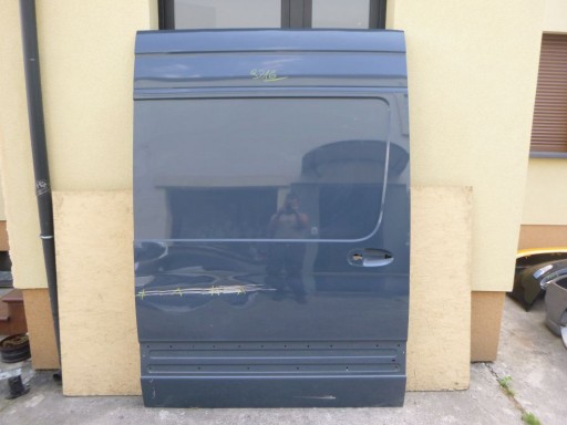 MERCEDES SPRINTER 907 910 door rear. side right