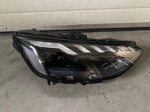 8W0.941.036.J - Audi A4 RS4 8W0 FULL LED MATRIX правая лампа