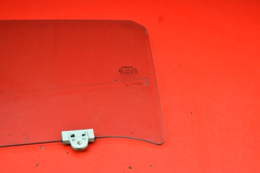 window side left rear part rear NISSAN JUKE 1 and LIFT 14-19