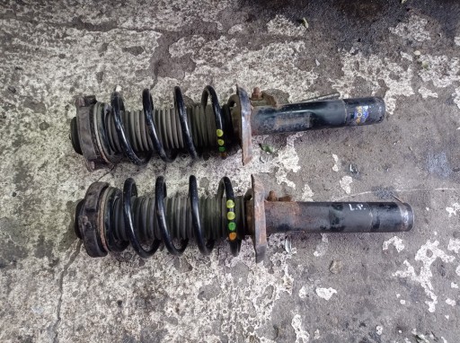 VW PASSAT B6-MCPERSON передній правий