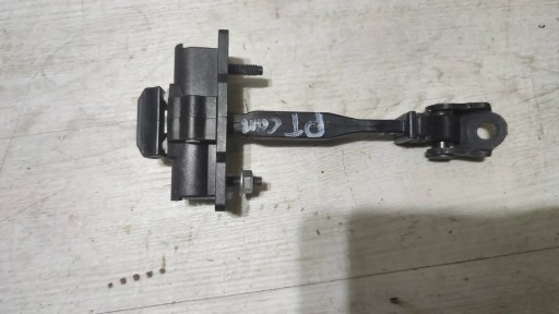 Opel Corsa F 1.2 22r. Z tylu limiter door
