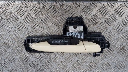 MERCEDES W212 handle right front support exterior