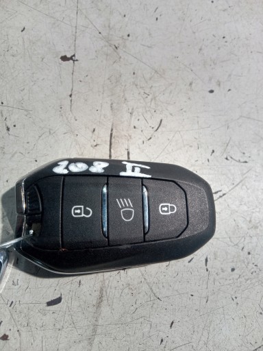 PEUGEOT 208 II БЕЗ КЛЮЧЕЙ С ДИСТАНЦИОННЫМ УПРАВЛЕНИЕМ