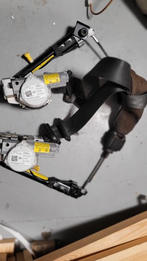 34133033D 34133032C - 2X НАТЯГУВАЧ РЕМЕНЯ З ДОПІНГЕРАМИ FIAT 500L 07355573010 07355572980 ОРИГІНАЛ