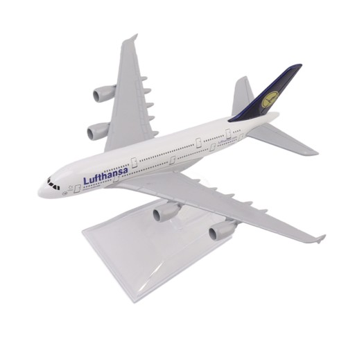 Моделі літаків Lufthansa зі сплаву