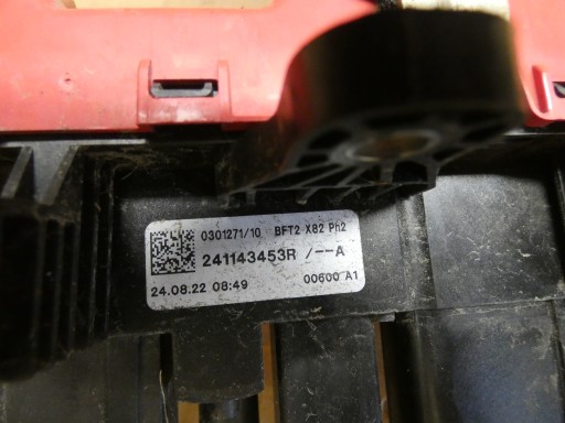 RENAULT TRAFIC III IV LIFT 2.0 DCI fuses terminal 241143140R