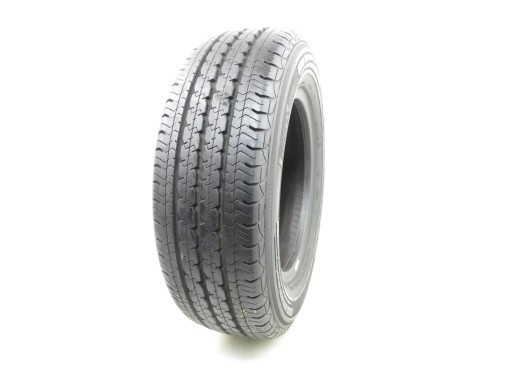 205 / 70R15C літня шина Pirelli Chrono