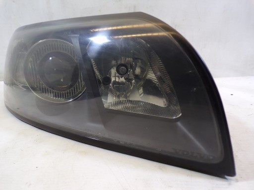 light front front right VOLVO V50 (3)