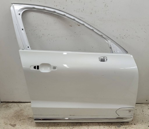 SPP13849 - Volvo xc60 ii 2 17- передние двери передние правые fv