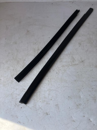 moulding dust door right front TESLA MODEL S PMBL