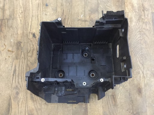 244280249R - RENAULT TALISMAN БАЗА КОРПУС АККУМУЛЯТОРА
