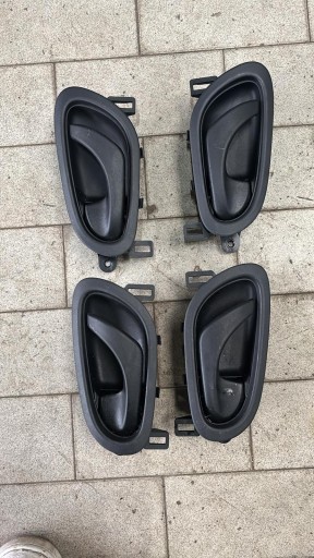 handle inner NISSAN NAVARA IV NP300 806714EA1B 806704EA1B KOMPLET!