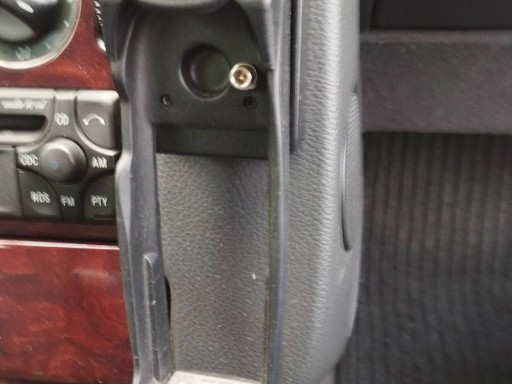 A2038200451 - ДЕРЖАТЕЛЬ ТЕЛЕФОНА MERCEDES-BENZ E 270 CDI