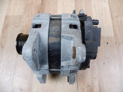Nissan X-Trail T32 1.6 BENZ alternator 231004PA0A-E