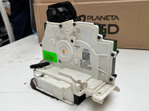 lock door right front Audi A6 A7 Q8 4K1837016H !J