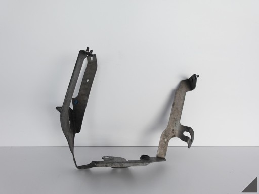 A2115042040 - MERCEDES CLS C219 W211 63 AMG крепление кронштейн