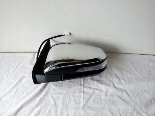 Toyota hilux 2016- chrom левое зеркало с электроприводом складывания 9pin