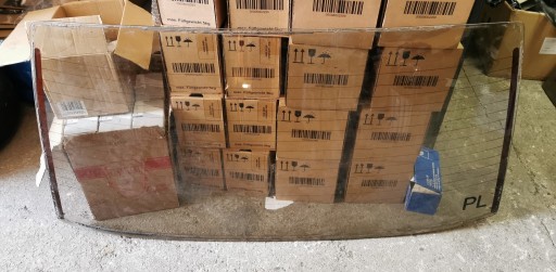 Заднє скло BMW E28