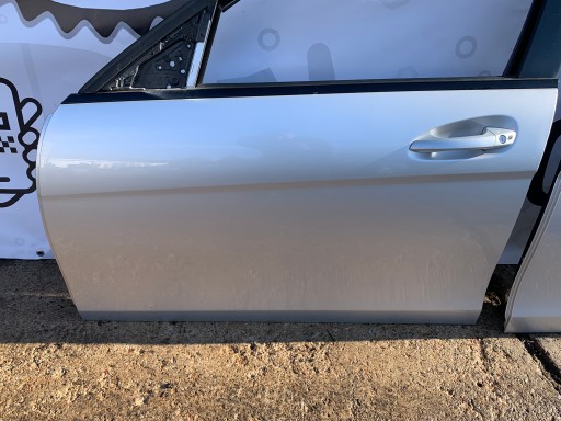 MERCEDES W204 LIFT C-KLASA door left front front 775 C775