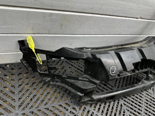 bumper bracket of the front BMW X3 G01 7418752