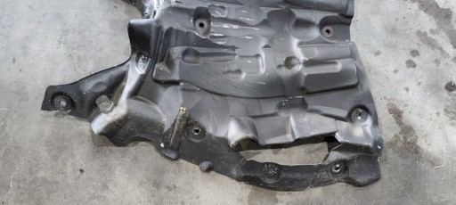 SCHALLDÄMMUNG TUNELU UNTERFAHRSCHUTZ AUDI A8 D4 LONG