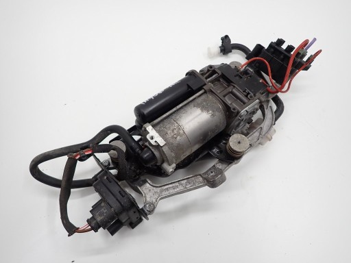 9J1616006D - Компрессор подвески porsche taycan turbo s 20