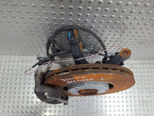moyeau gauche avant ALFA ROMEO JUNIOR AVENGER 24-26
