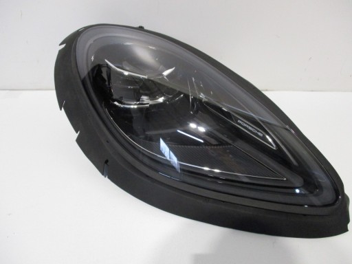 ЛАМПА ПРАВА FULL LED MACAN 95B941016F MATRIX