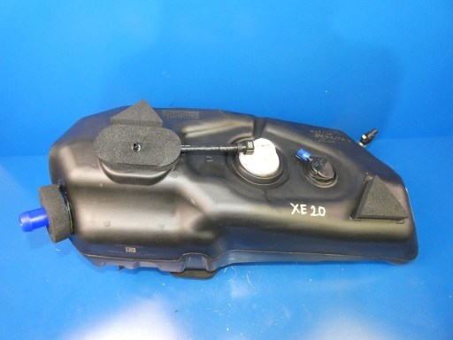 JAGUAR XE X760 2.0 D spremnik ADBLUE pumpa