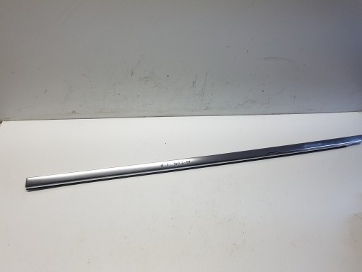 MERCEDES W205 moulding door dust left front