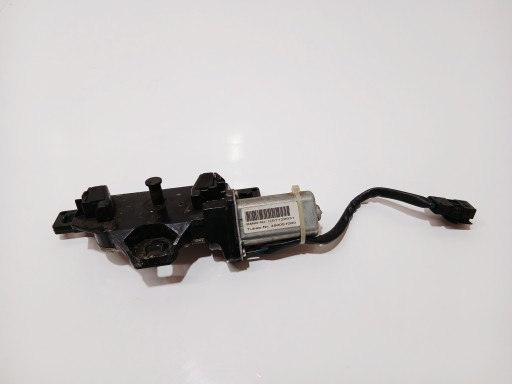 de la serrure RYGIEL du capot coffre BMW E61 OE 7129931 (0001310)