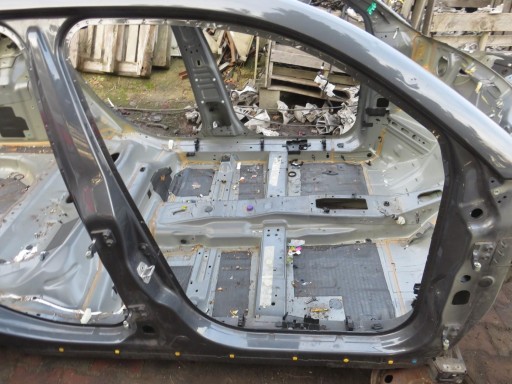 ПОРІГ СТІЙКИ ПРАВА СТОРОНА FIAT 500X