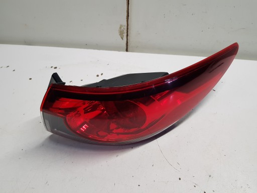 tr74644 - Задний правый фонарь mazda 6 gj седан