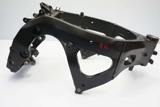 616728107010200 - SUZUKI GSX-R 600 750 K6 - K7 рама 2006 + документи