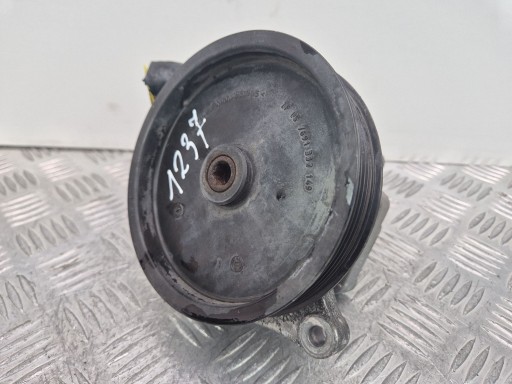 Mercedes E250 CGI W212 M271 servo pump A0064666801