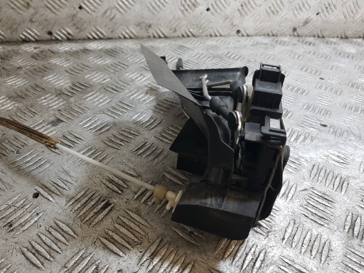 lock door left front AUDI A8 D2